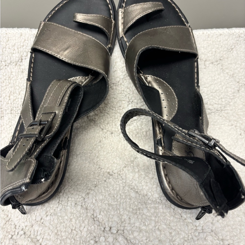 b.o.c. Silver Sandals with Ankle Strap and Open Toe